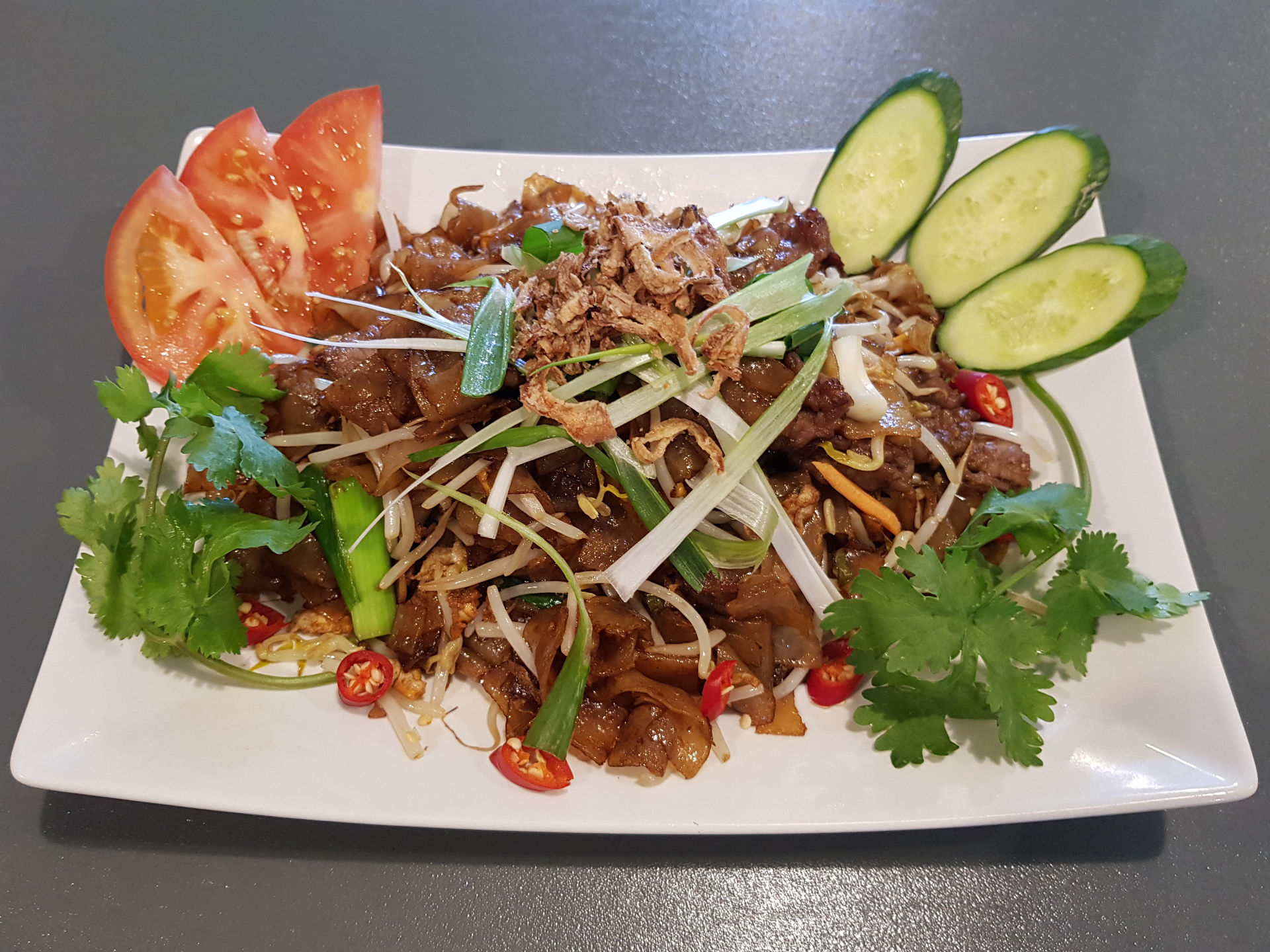 Stir fry beef and tapioca noodles