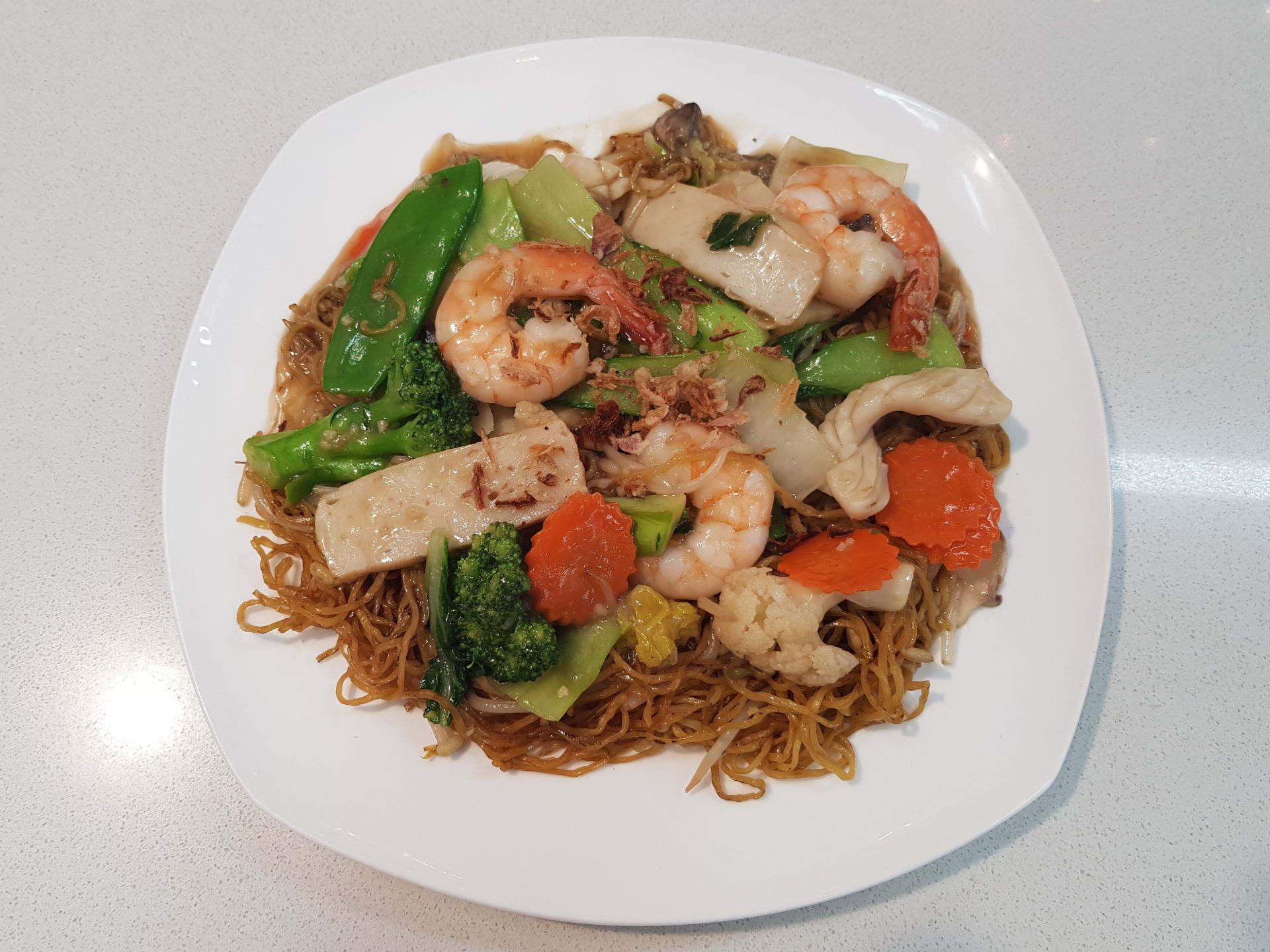 Soft Egg Noodles with Seafood